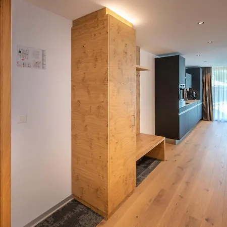 Luxury Colosseo Apartament Zermatt