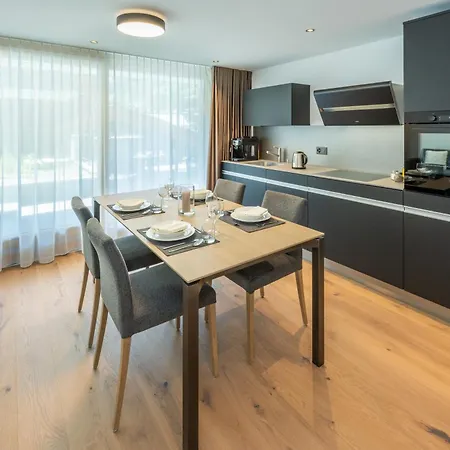 Luxury Colosseo Apartament Zermatt