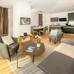 Luxury Colosseo Apartamento *